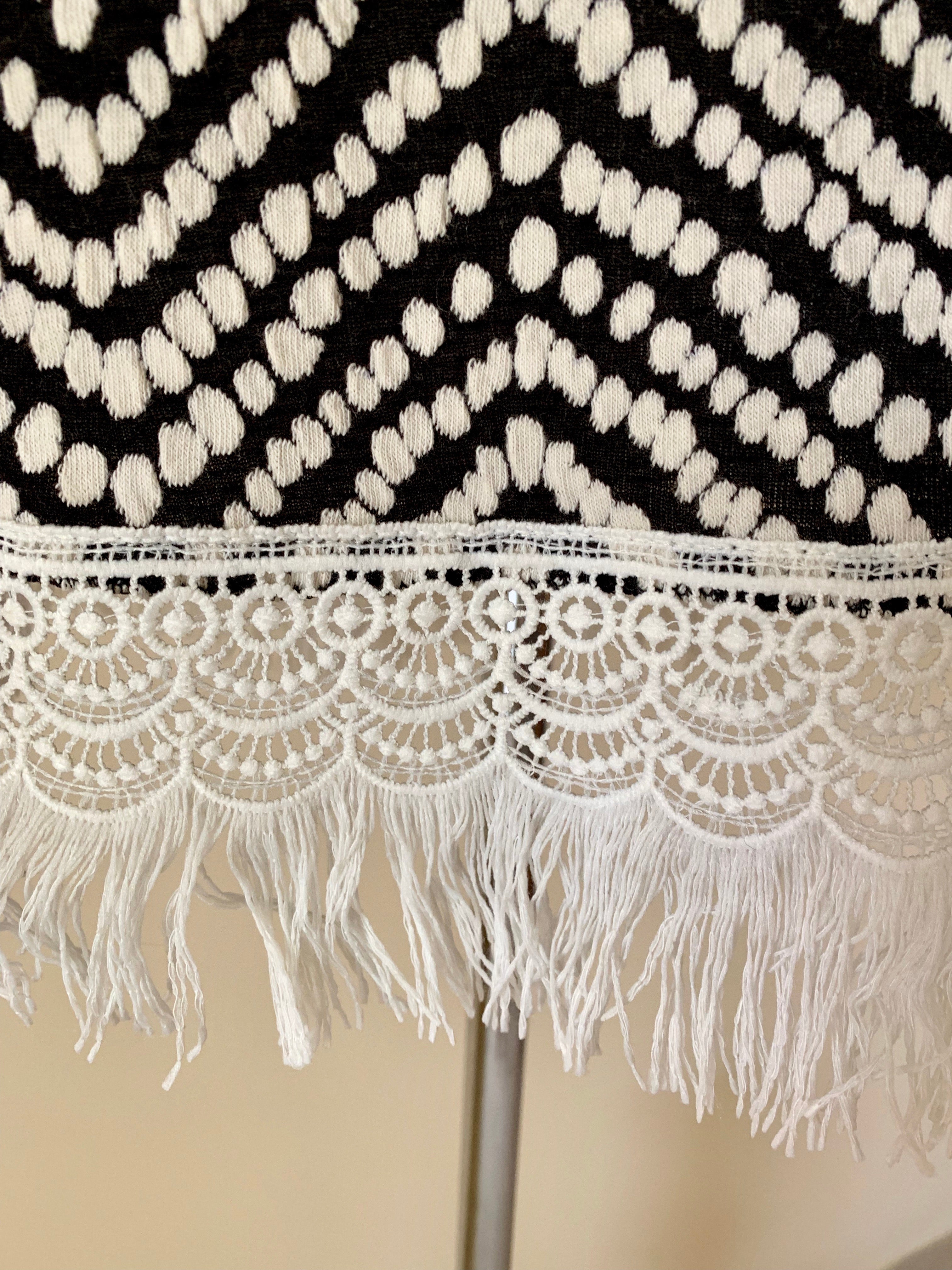 Black & white zig zag skirt