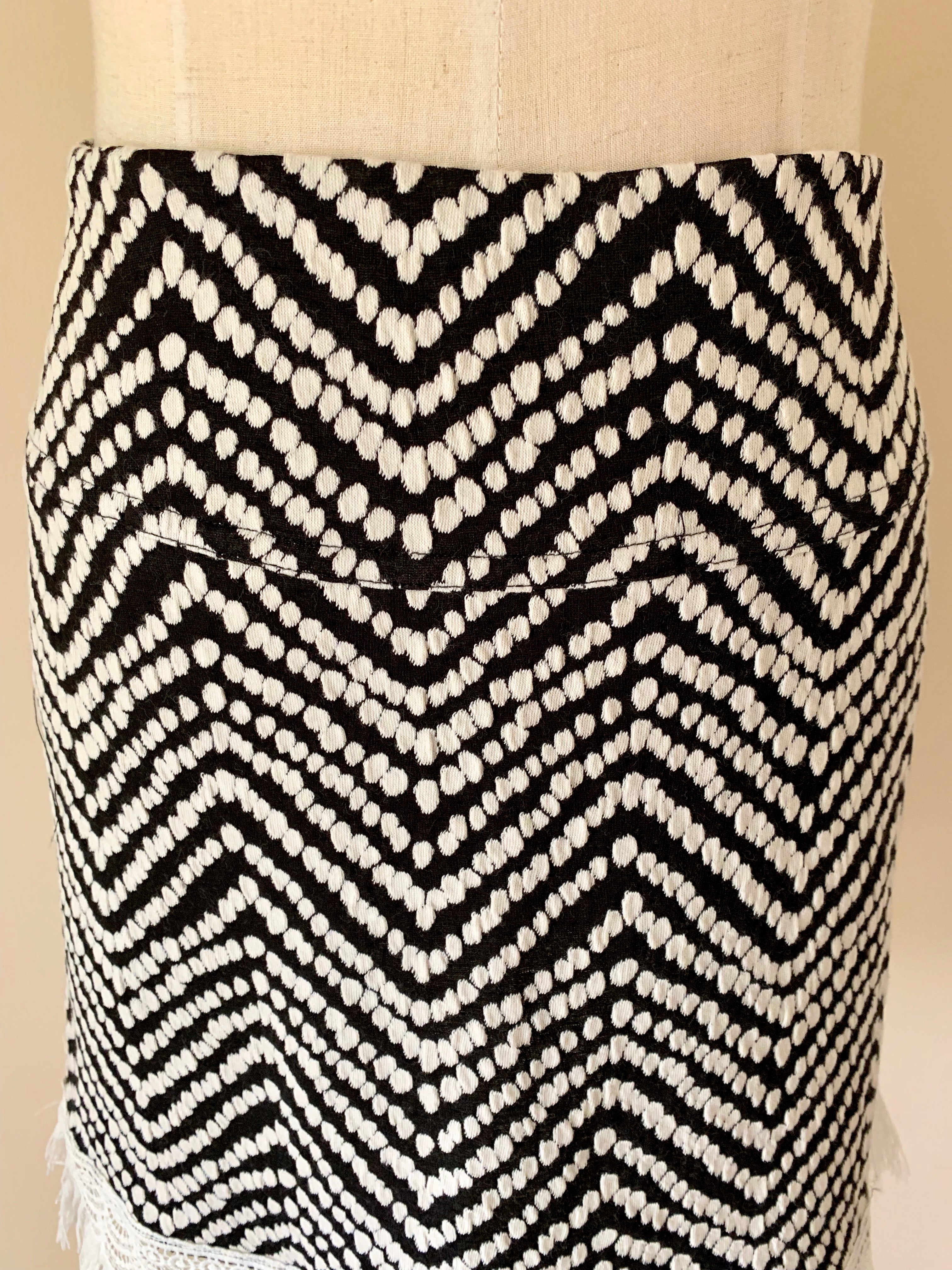 Black & white zig zag skirt