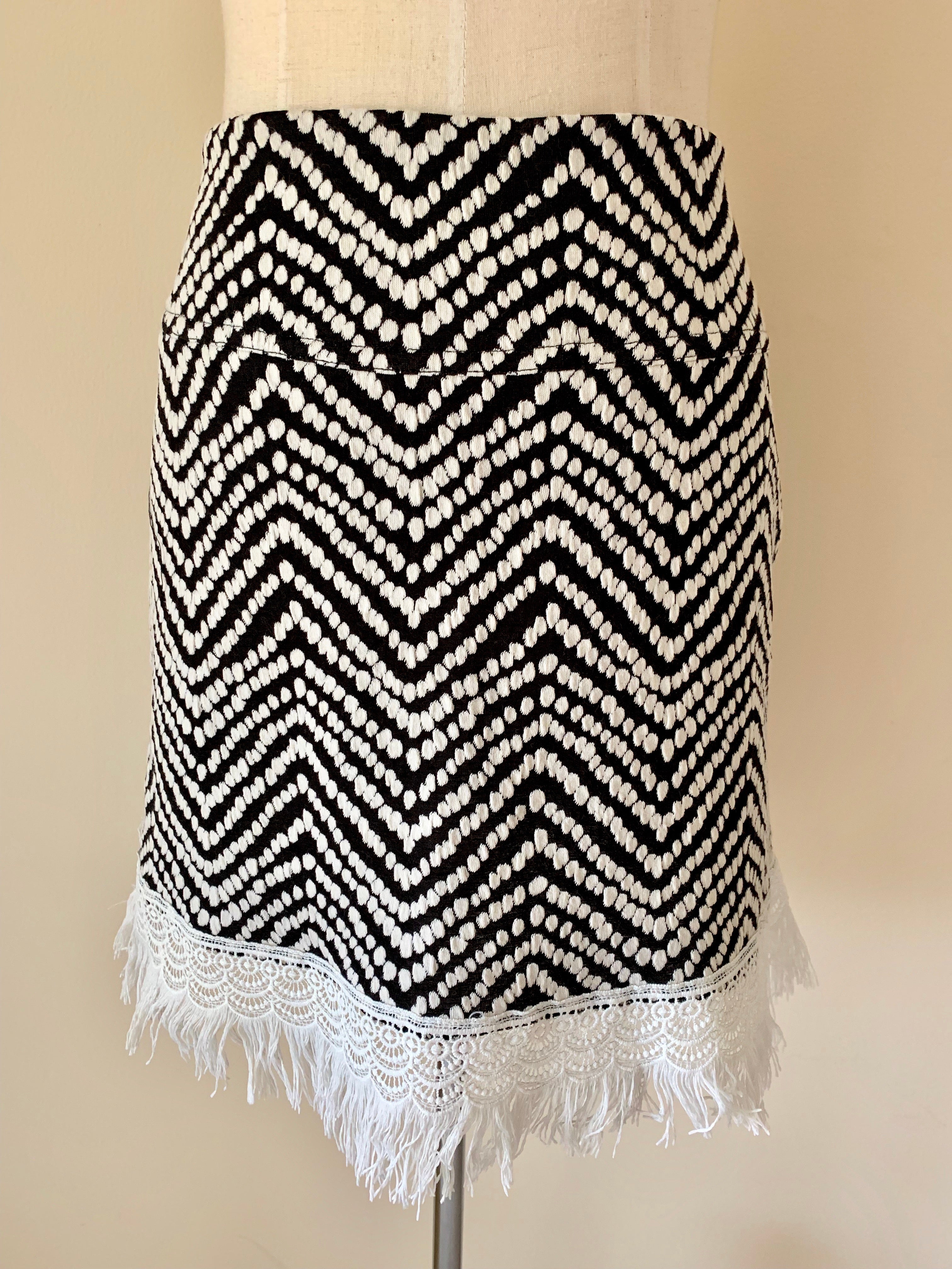 Black & white zig zag skirt